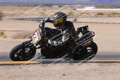 media/Dec-10-2023-SoCal Trackdays (Sun) [[0ce70f5433]]/Turn 9 Inside Set 2 (1115am)/